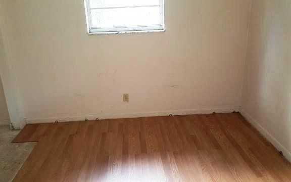 5th image of 4403 Mars Ave