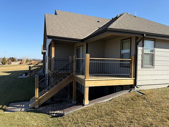 2nd image of 1522 W Cobblestone Ct