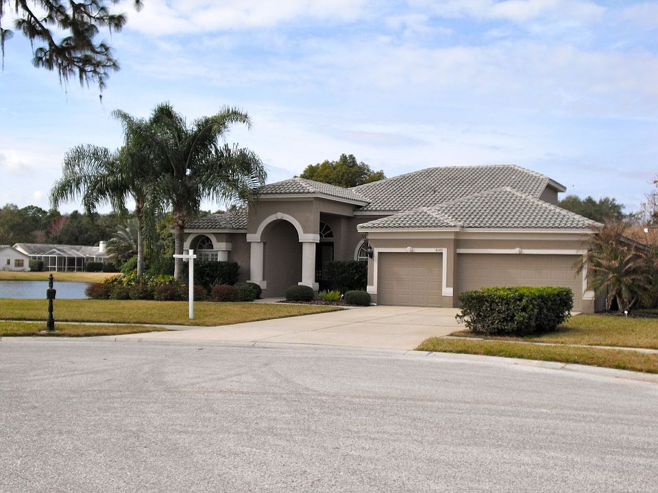 Front of Home on a cul-de-sac