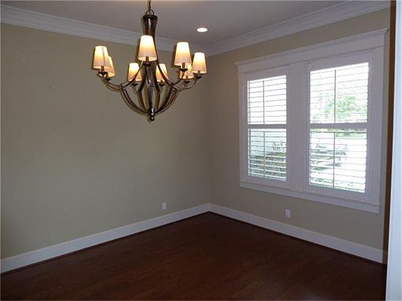 5th image of 1343 Wakefield Dr