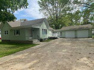 5045 Maple St, Fairgrove, MI 48733