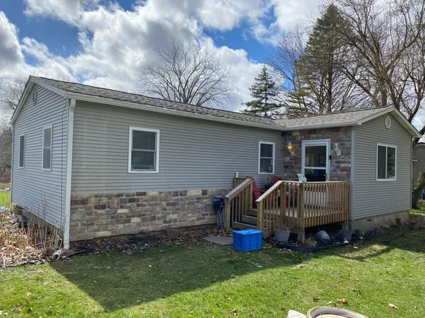 111 W Adams Rd, Bronson, MI 49028