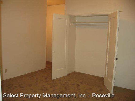 4th image of 2330 Capitol Ave APT 12