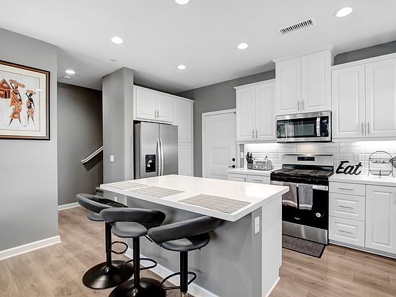 4th image of 3671 E Moonlight St