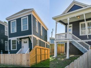 4007 Ball St, Galveston, TX 77550