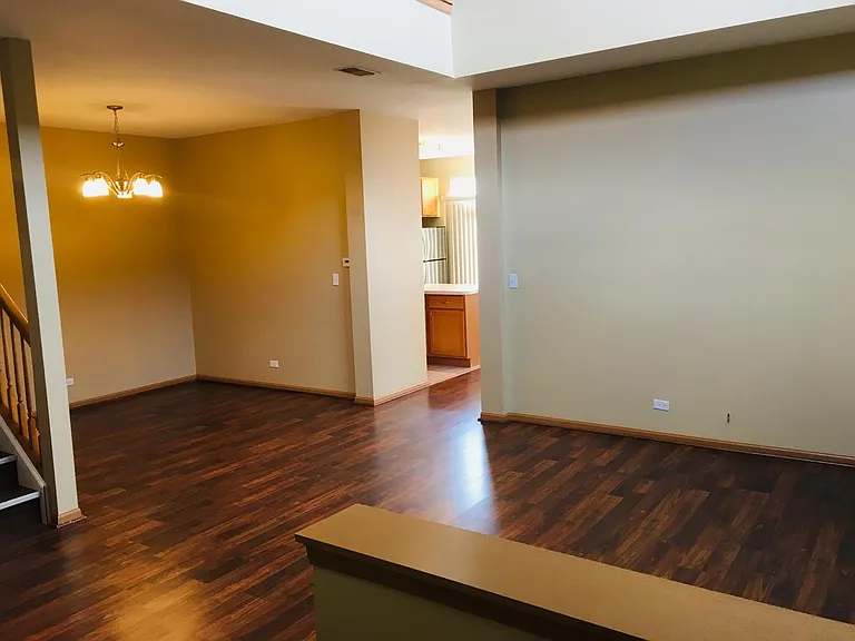503 Heritage Ct — Photo 9