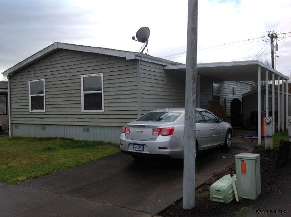 2nd image of 2000 Robins Ln SE Unit 39