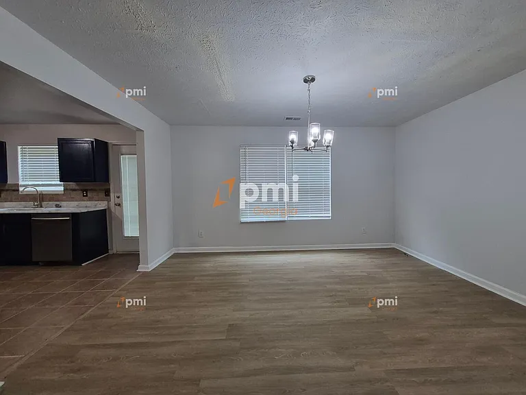 304 Klinetop Dr — Photo 4