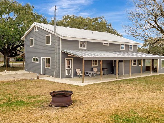 4th image of 1710 County Road 399