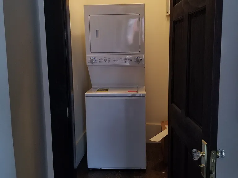 2 bed, 2.0 bath, 1600 sqft, $2,500 — Photo 71