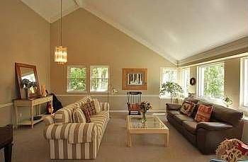 4th image of 3286 Vera Cir