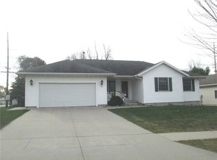 101 Maple Ridge Dr, Madrid, IA 50156