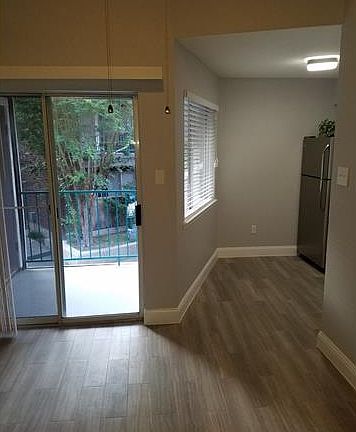 4th image of 1840 Burton Dr APT 167