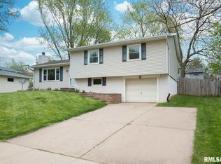3439 29th St, Bettendorf, IA 52722