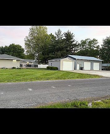 2nd image of 23477 N Centennial Rd