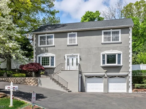 27 Notch Rd, Little Falls Twp., NJ 07424