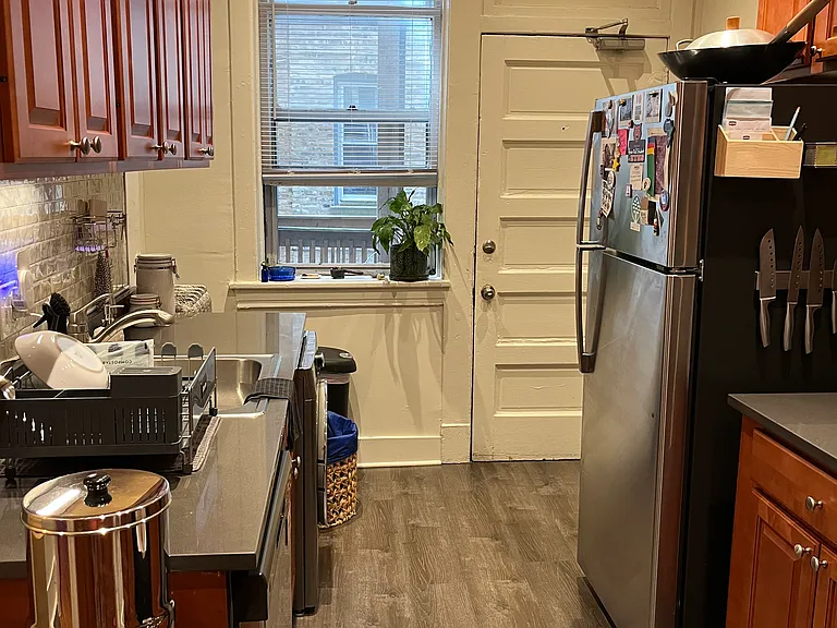 801 Seward St #1 — Photo 6