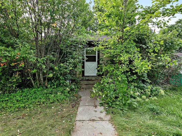 3931 W Kaul Ave, Milwaukee, WI 53209