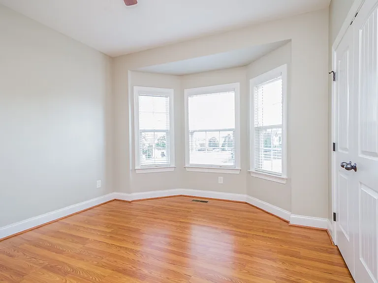 1067 Windtree Trce — Photo 17