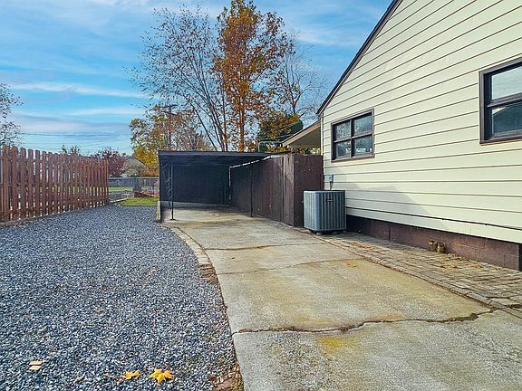 2nd image of 1203 Williams Blvd
