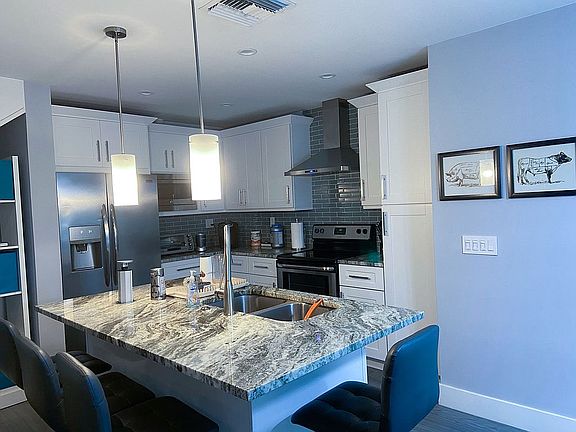 3rd image of 7950 Camino Cir #B-5