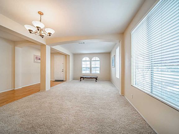 3rd image of 3622 Sungate Dr