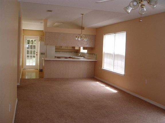 2nd image of 1665 Governors Dr