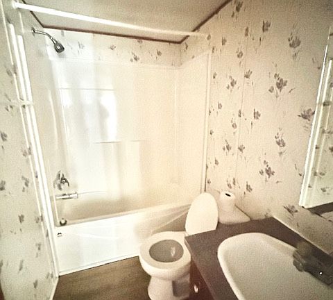 2nd image of 6456 Bunker Hill Rd #6458