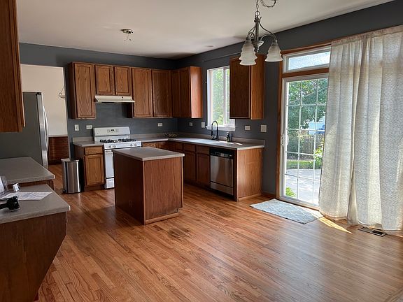 2nd image of 619 W Galeton Dr