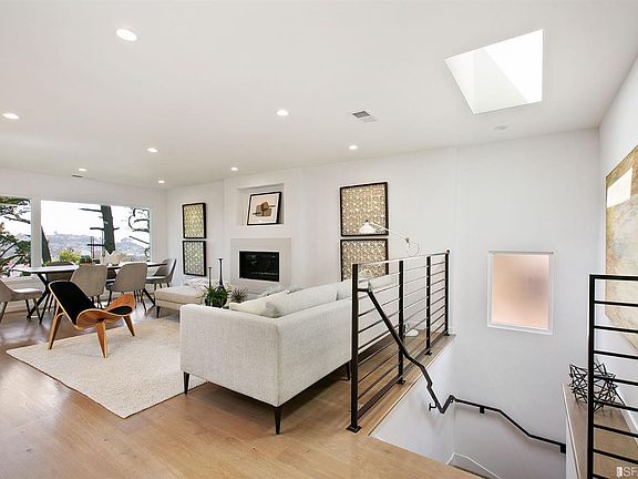 5th image of 227 Panorama Dr