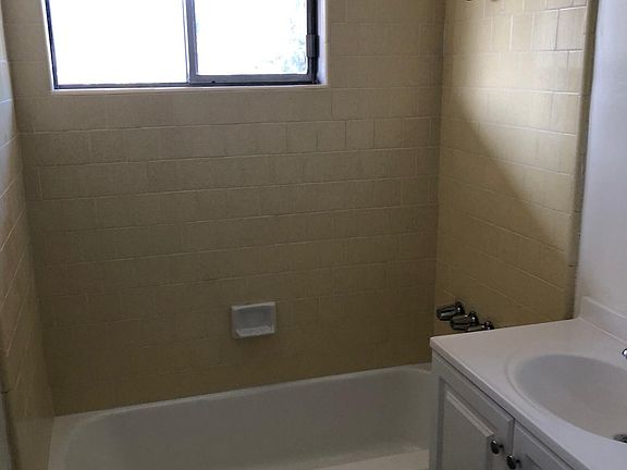 4th image of 1440 Sepulveda Ave