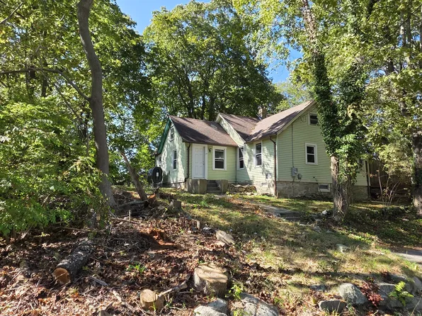 170 Meridian Street, Groton, CT 06340