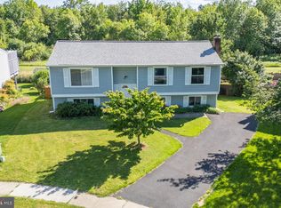 5690 Pebble Dr, Frederick, MD 21703