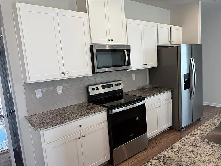 5223 Canberra Dr — Photo 5