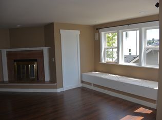 2108 W Bertona St APT A, Seattle, WA 98199
