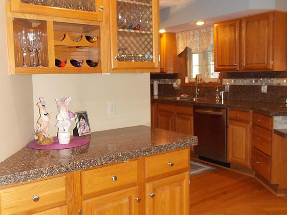 5th image of 1724 Willow Woods Ln