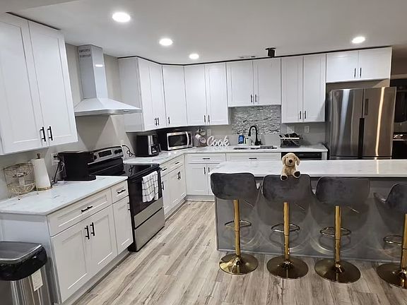 3rd image of 2739 Oldknow Dr NW