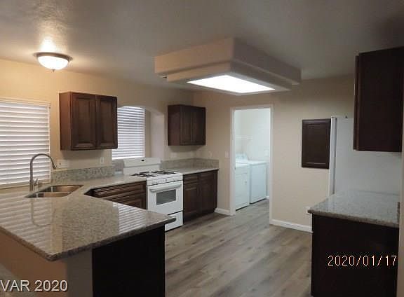 3rd image of 7617 Distant Mirage Ct