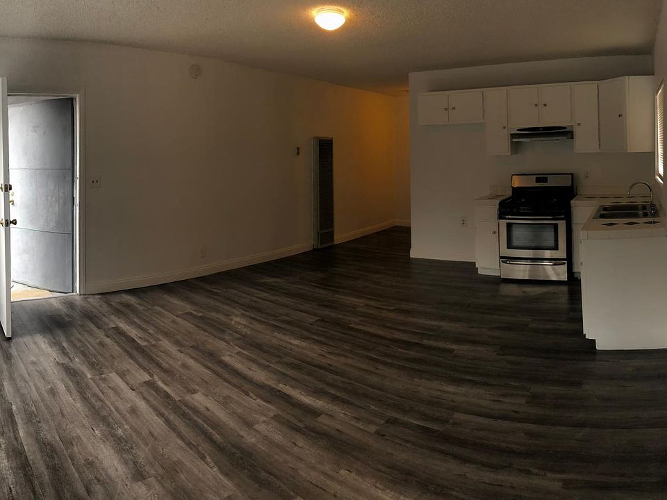 2nd image of 4238 S Grand Ave APT 3
