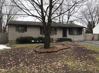 8588 Osborne Dr, Cicero, NY 13039