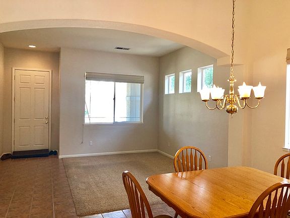 5th image of 250 Ainger Cir
