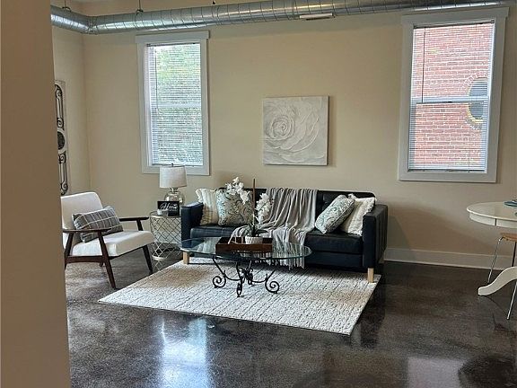 3rd image of 1020 Porter St APT 101