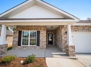 139 River Springs Ct, New Market, AL 35761