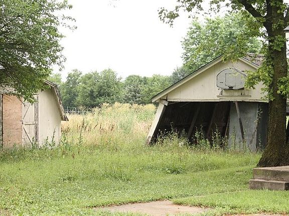 5th image of 4542 County Road 2400