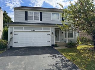 2784 Rosehall Ln, Aurora, IL 60503