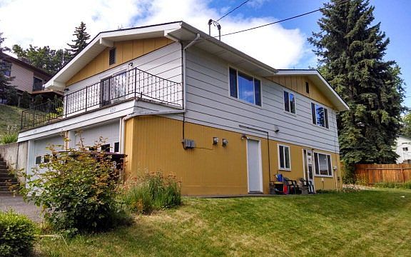 635 SW Summer Pullman Exterior Front