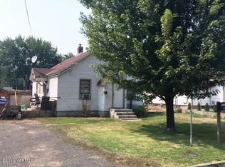 1222 S 10th Ave, Yakima, WA