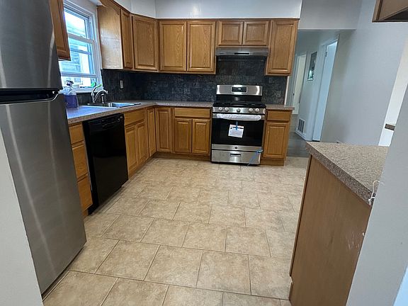 4th image of 1114 129th St Floor 2