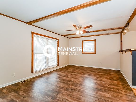 5th image of 1535 W Highview Dr