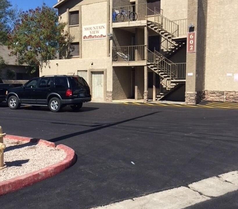1st image of 602 E Townley Ave #102